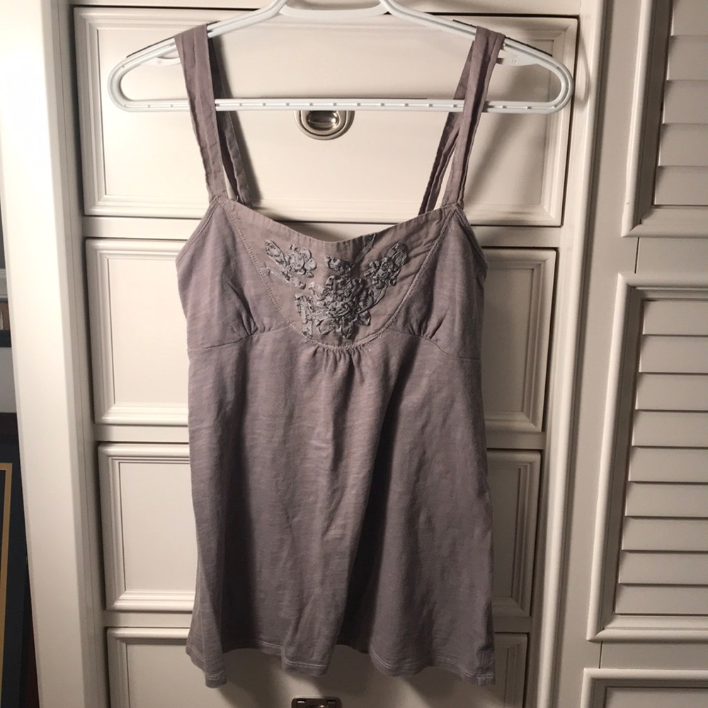 Gray tank top with cute design